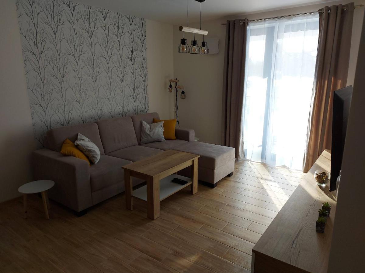 Апартаменти Apartman Filip - Pod Lesom Високі Татри Екстер'єр фото